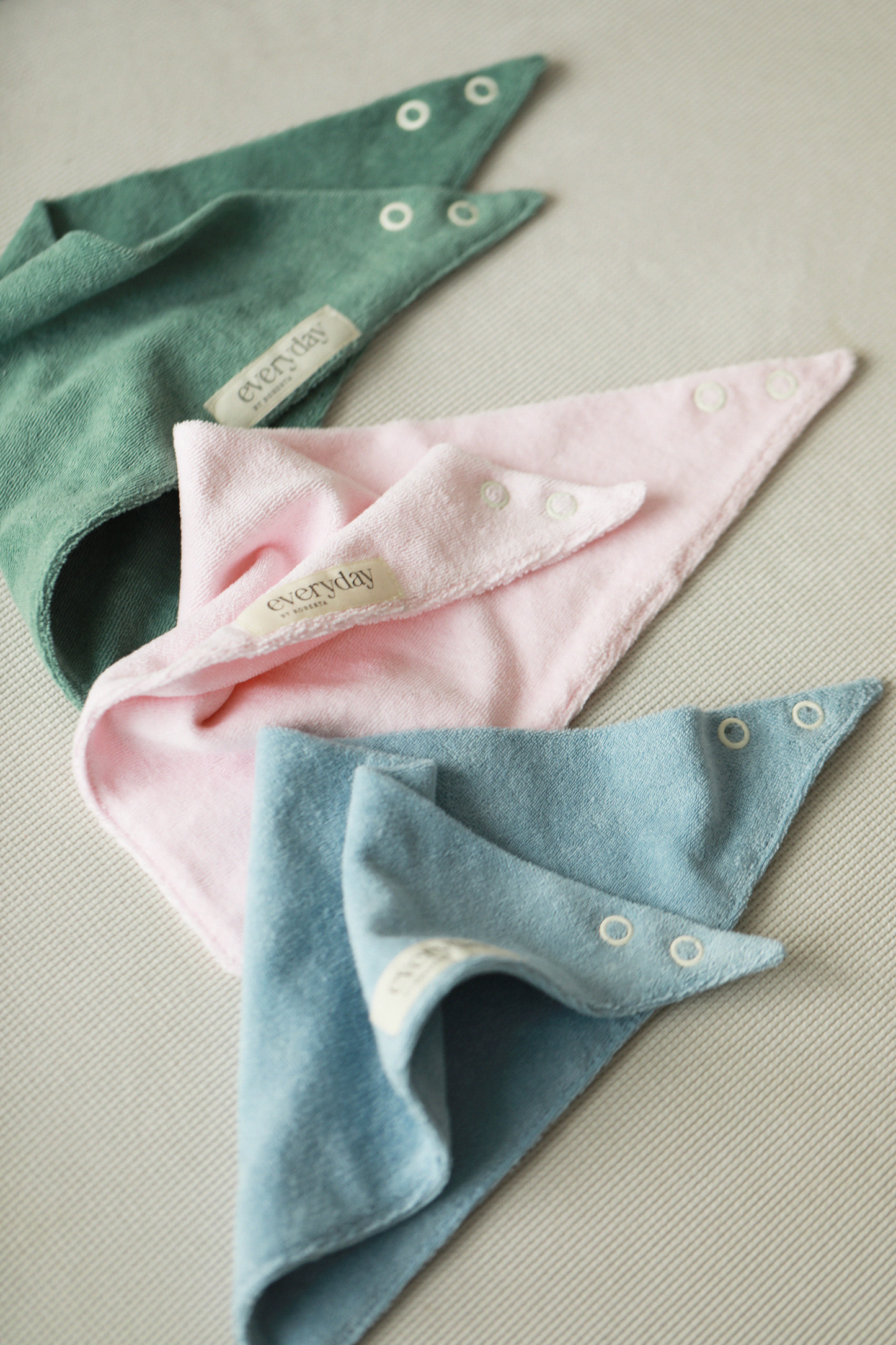 Everyday by Roberta baby bandana bib baby pink colour