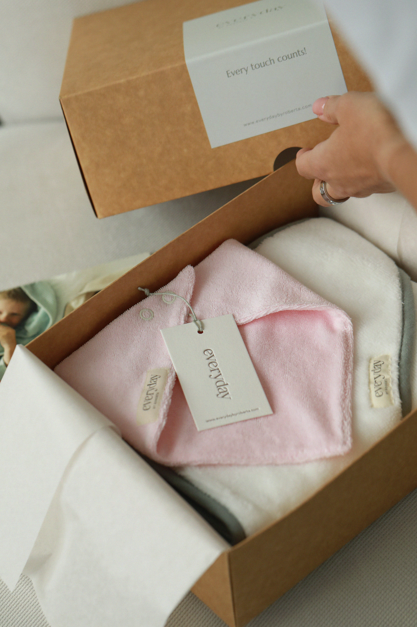 Everyday by Roberta gift box for a newborn with hooded towel and bandana bib