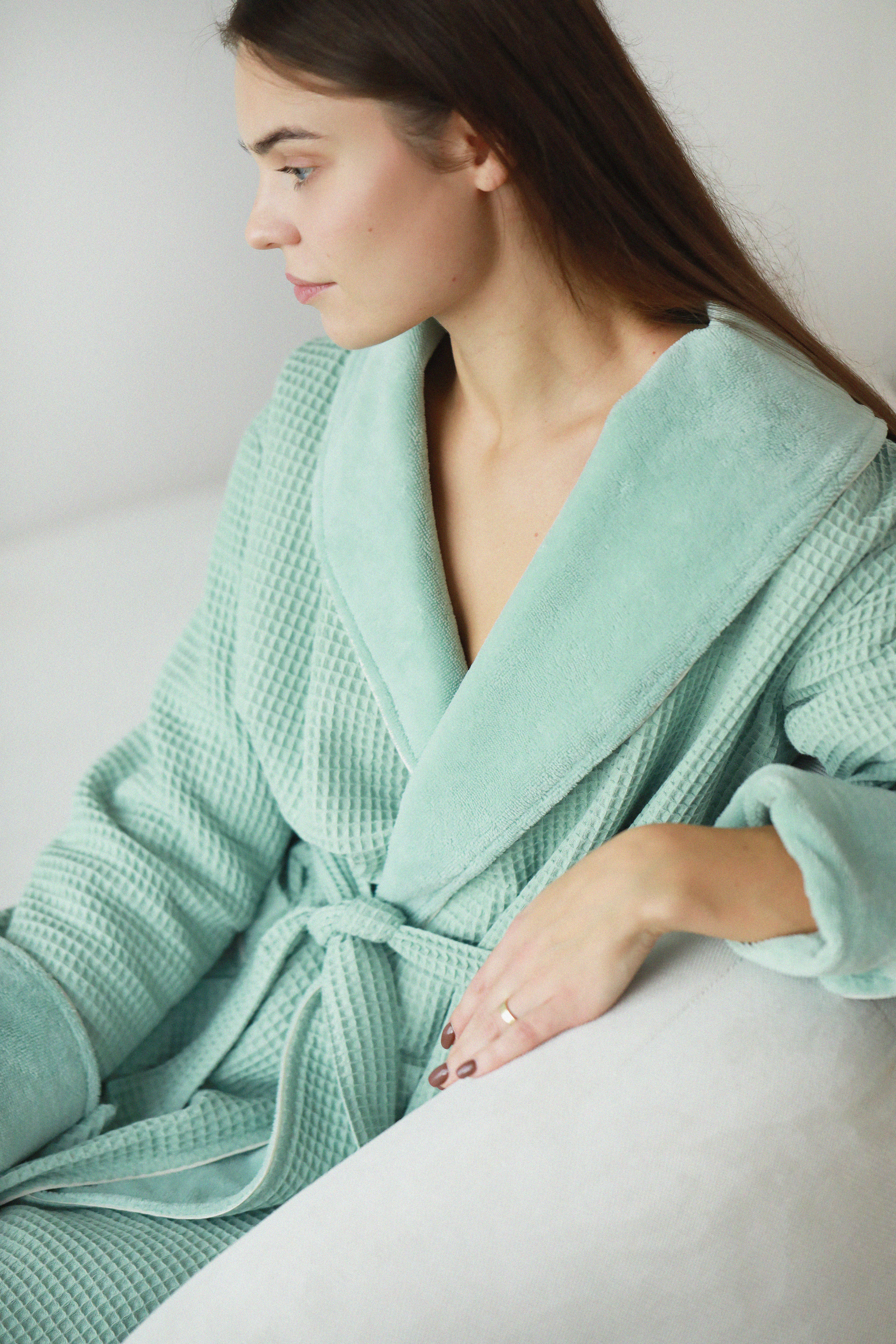 Everyday by Roberta women's cozy, double-sided bathrobe in mint colour