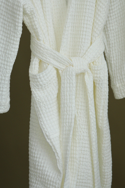 Unisex honeycomb robe