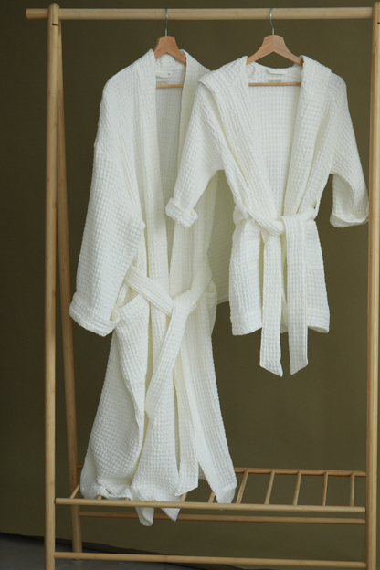 Unisex honeycomb robe