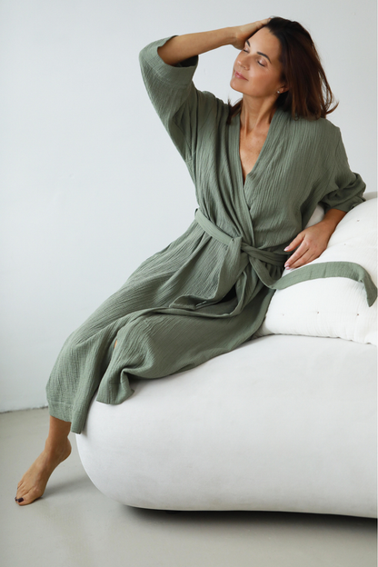 Women’s muslin robe