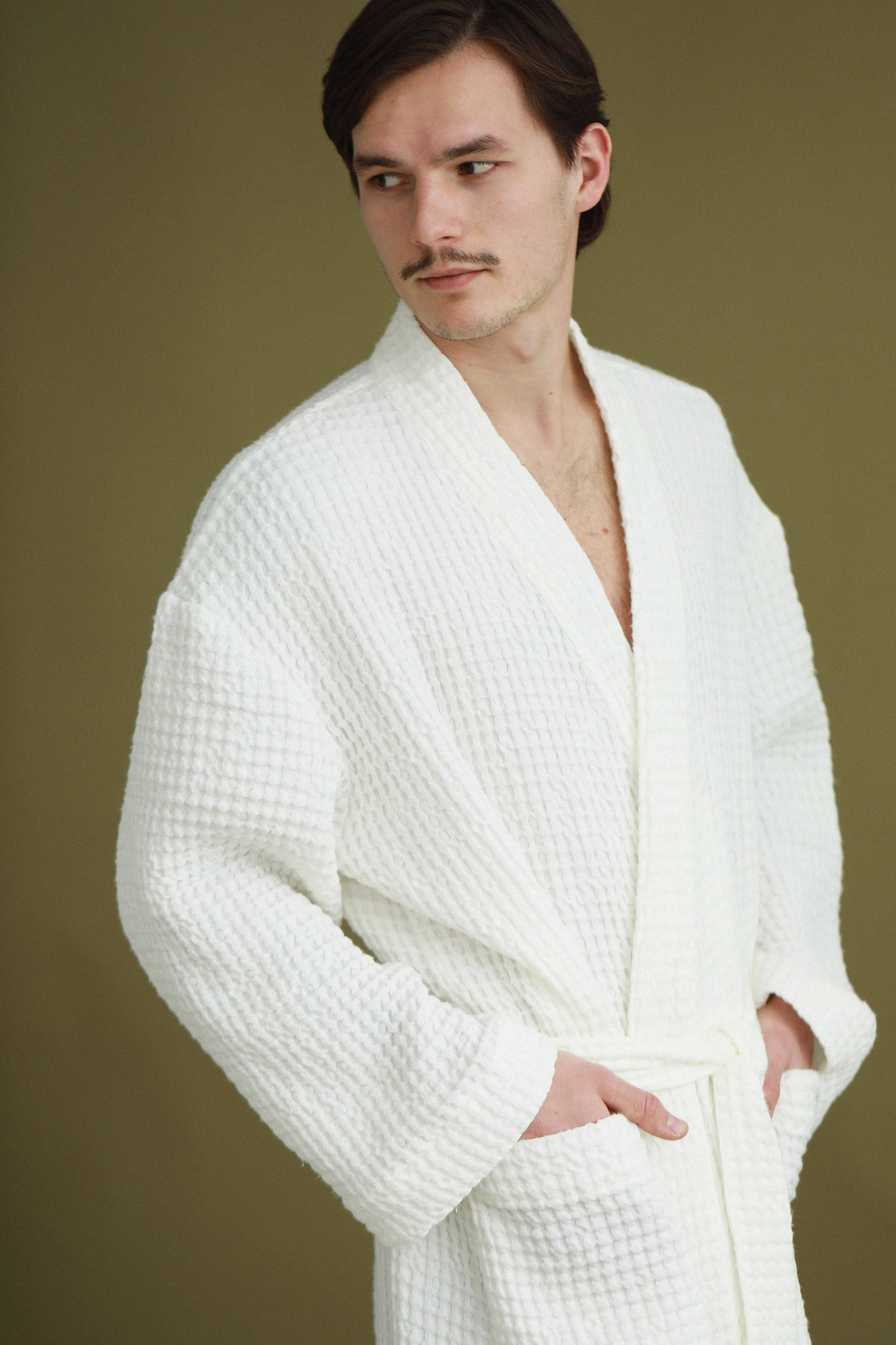 Unisex honeycomb robe